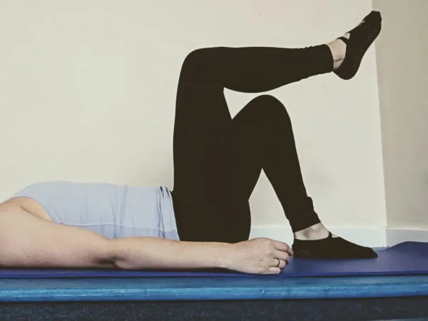 Lower Ab exercises - Dead Bugs
