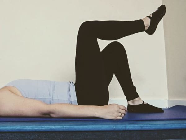 Lower Ab exercises - Dead Bugs