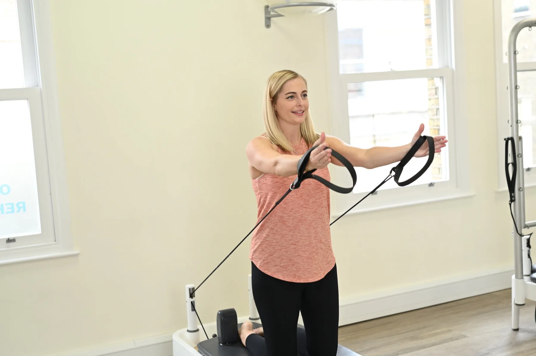 kneeling-arms-series-reformer
